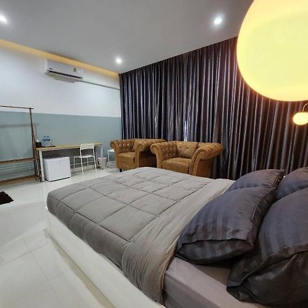 Pphouse Boutique House Phuket Town Hotell Ban Bang Khu  Eksteriør bilde